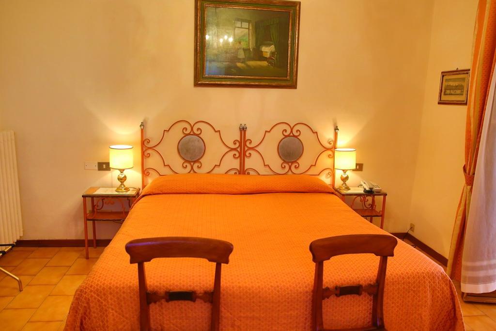 Hotel Villa Le Rondini ฟลอเรนซ์ ภายนอก รูปภาพ