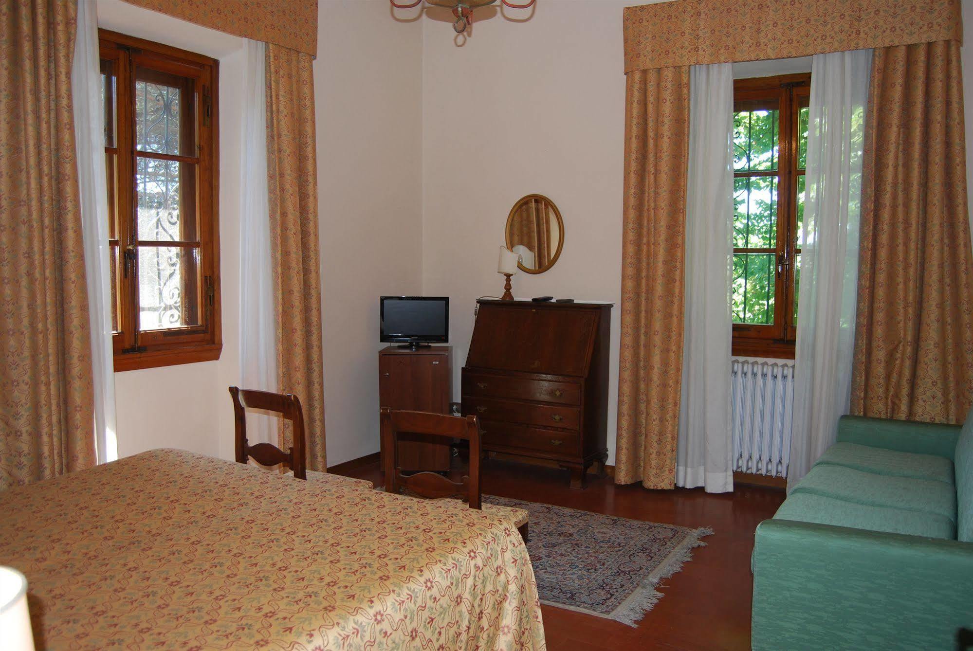 Hotel Villa Le Rondini ฟลอเรนซ์ ภายนอก รูปภาพ