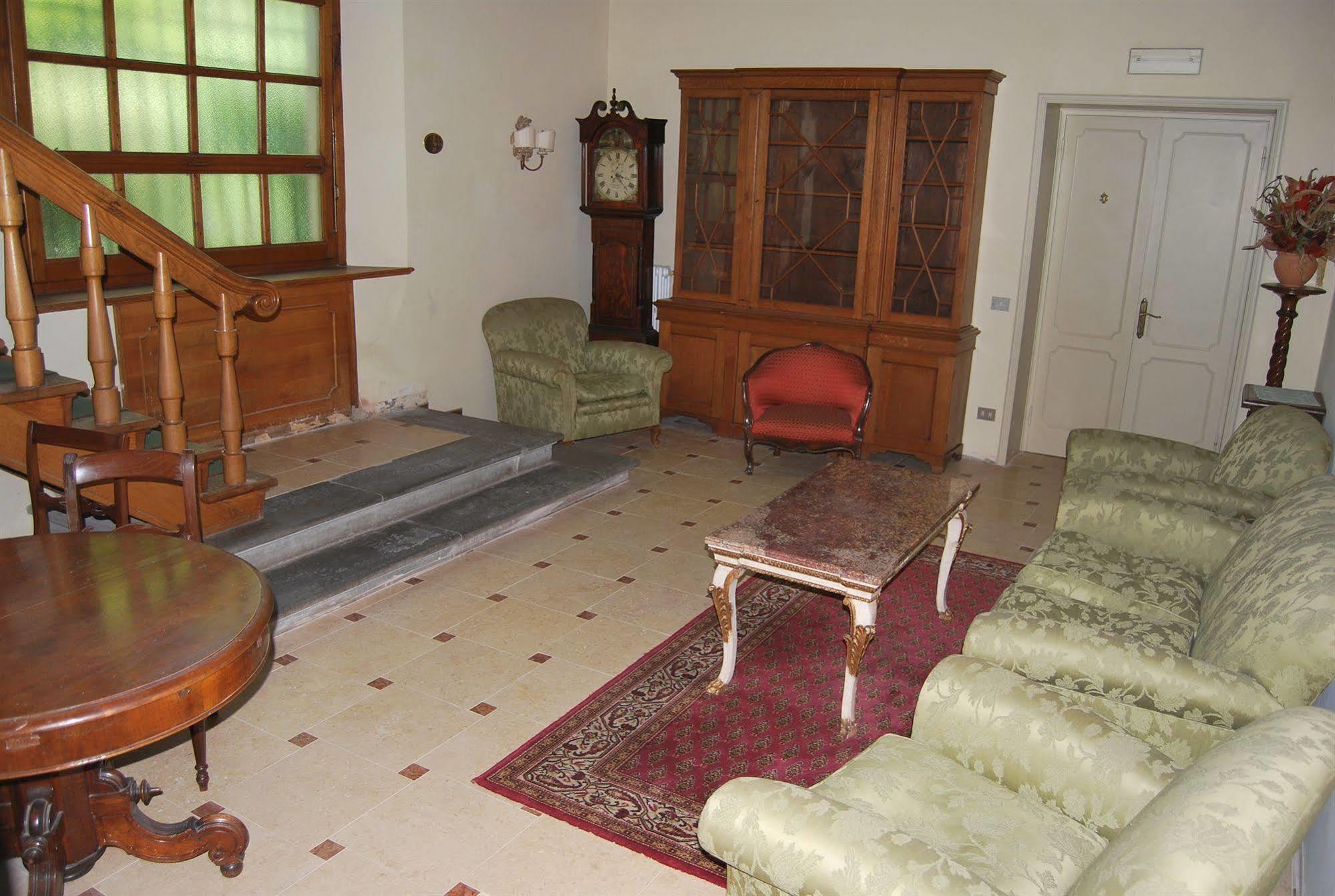 Hotel Villa Le Rondini ฟลอเรนซ์ ภายนอก รูปภาพ