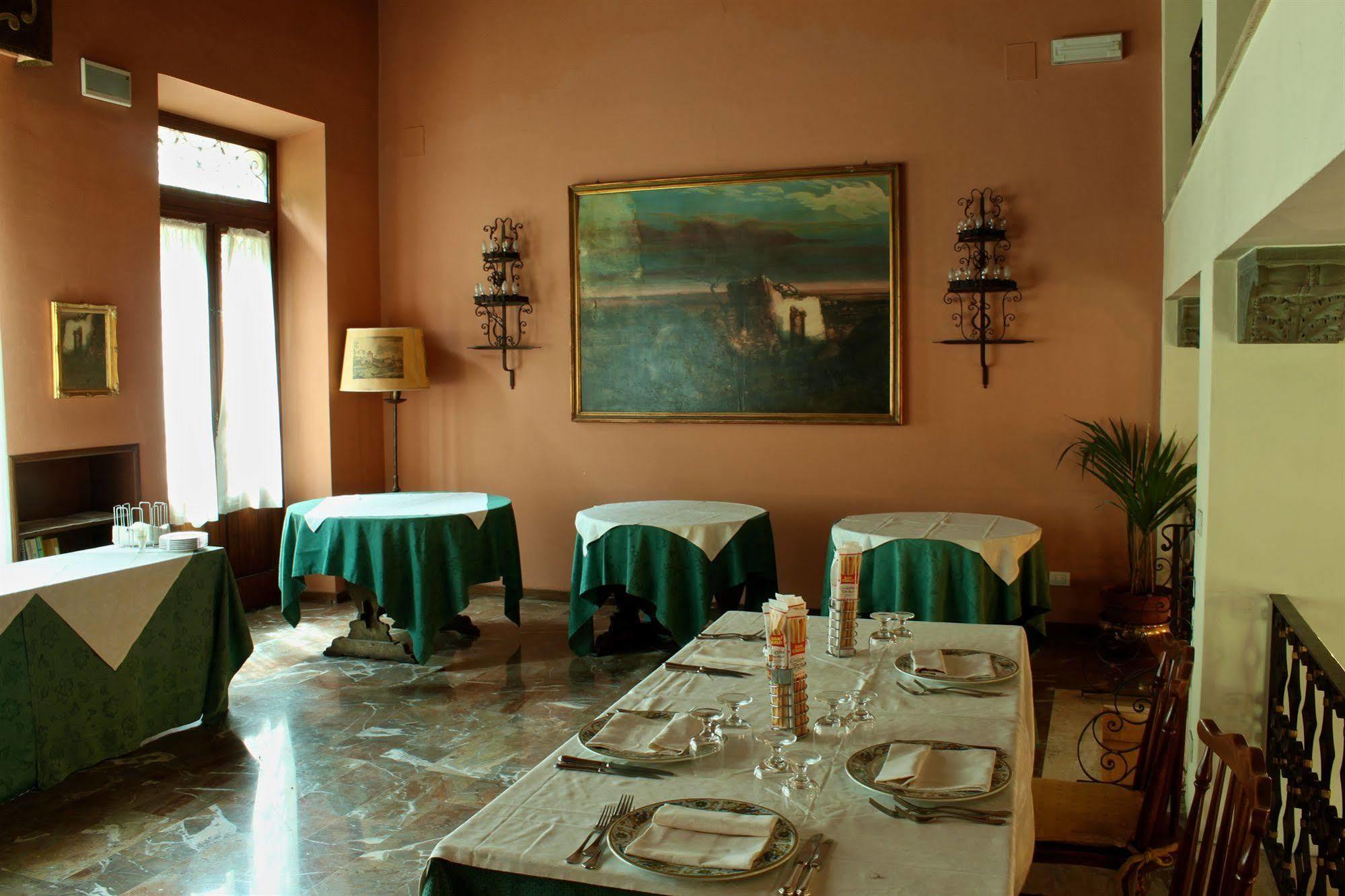 Hotel Villa Le Rondini ฟลอเรนซ์ ภายนอก รูปภาพ
